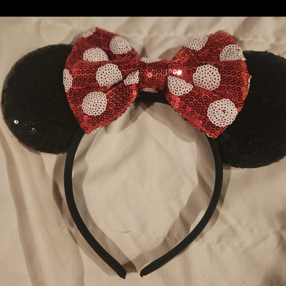 Disney Black Minnie Mouse Ear Headband with Red Sequin Polka Dot Bow